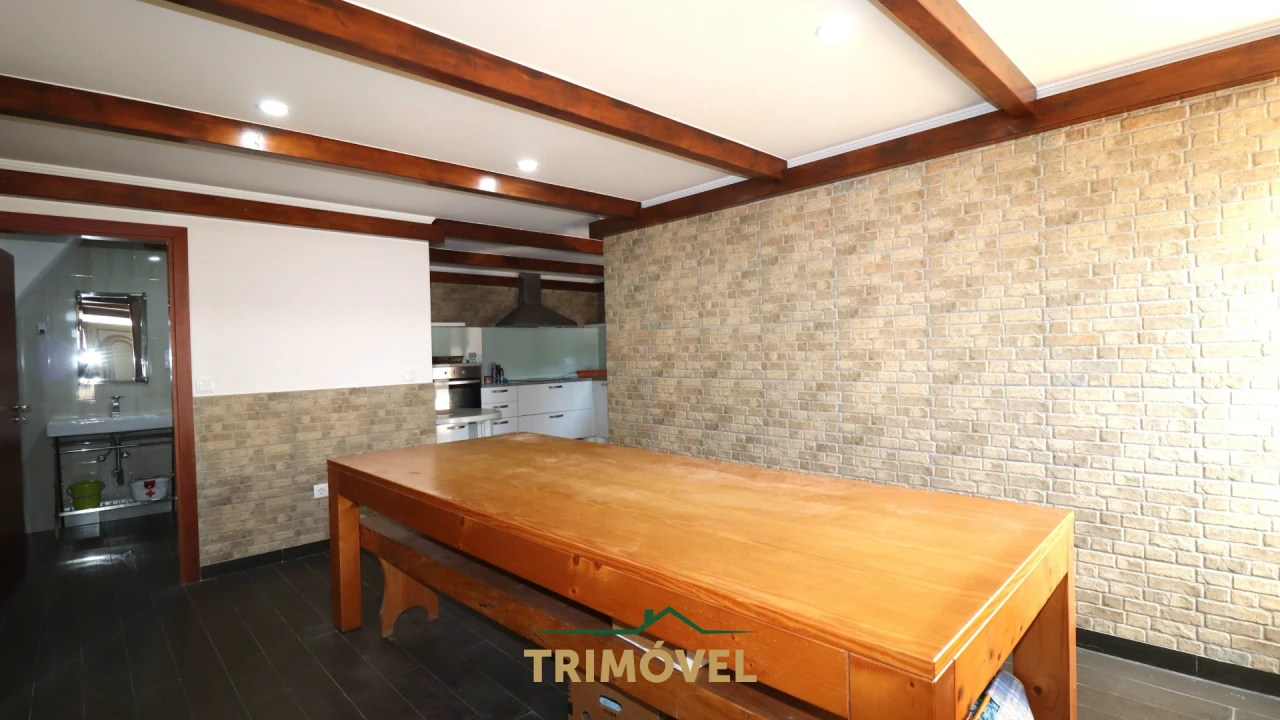 Moradia T4 para Venda em São Roque Foto 33