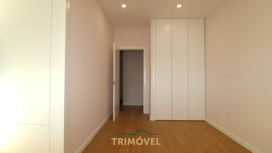 Moradia T4 para Venda em São Roque Foto 22