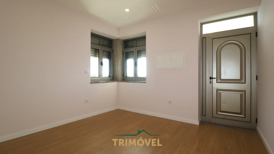 Moradia T4 para Venda em São Roque Foto 14