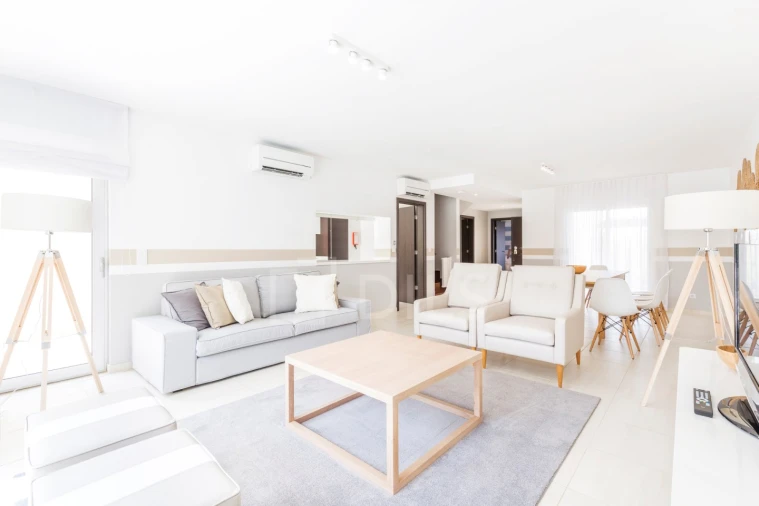 Moradia T3 para Venda em Quarteira Foto 18