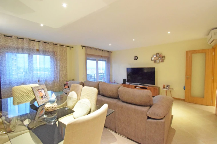 Apartamento T3 para Venda em Covilhã e Canhoso Foto 2