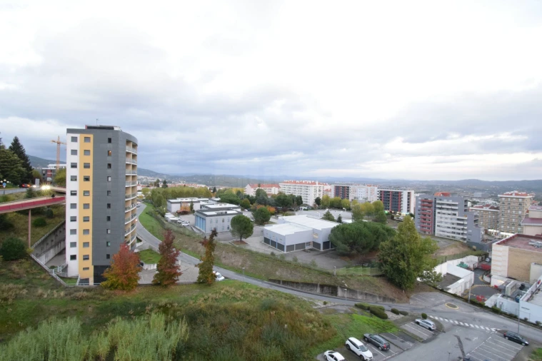 Apartamento T3 para Venda em Covilhã e Canhoso Foto 10