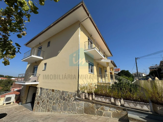 Moradia T5 para Venda em Mirandela Foto 31