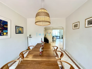 Apartamento T4 para Venda em Aldoar, Foz do Douro e Nevogilde