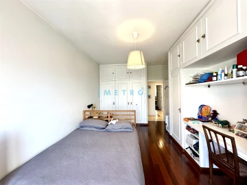 Apartamento T4 para Venda em Aldoar, Foz do Douro e Nevogilde