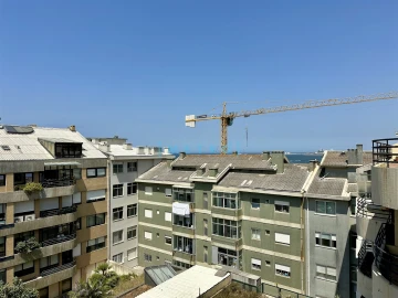 Apartamento T4 para Venda em Aldoar, Foz do Douro e Nevogilde