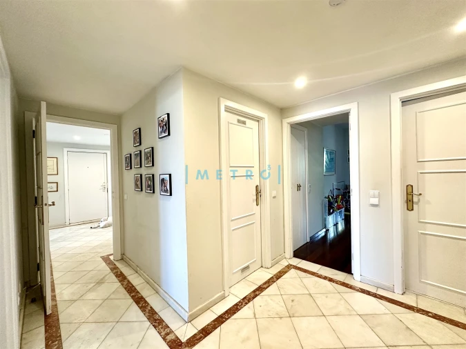 Apartamento T4 para Venda em Aldoar, Foz do Douro e Nevogilde Foto 25