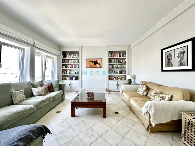 Apartamento T4 para Venda em Aldoar, Foz do Douro e Nevogilde Foto 1