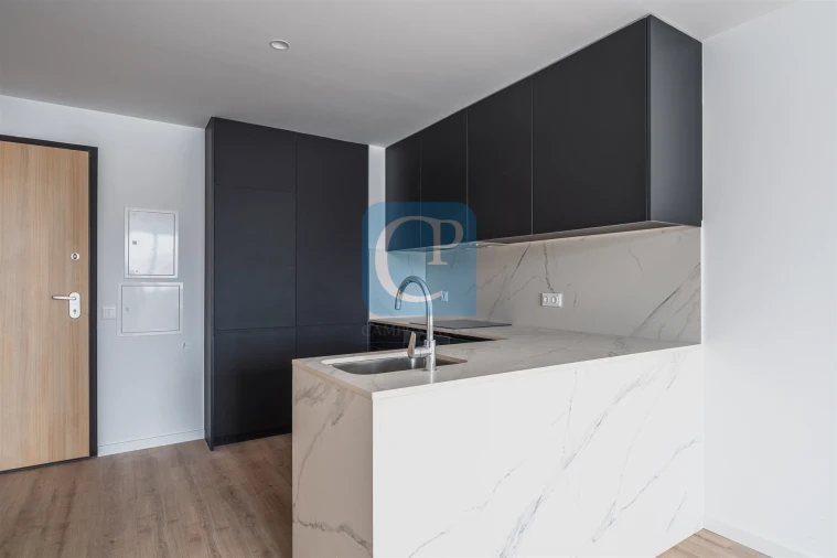 Apartamento T1 para Venda em Paranhos Foto 7