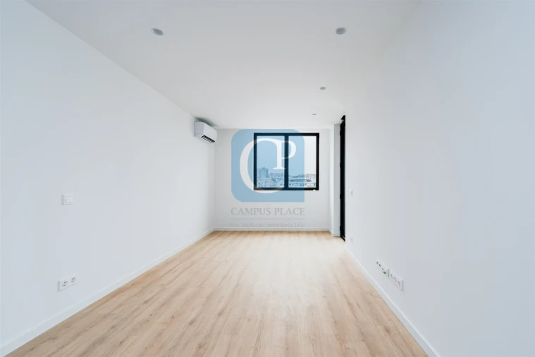 Apartamento T1 para Venda em Paranhos Foto 6