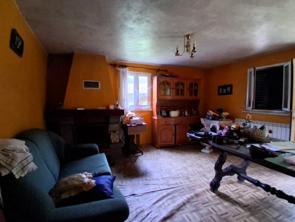 Moradia T2 para Venda em Portela Foto 5