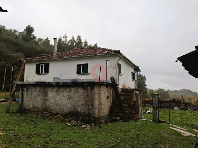 Moradia T2 para Venda em Portela Foto 3