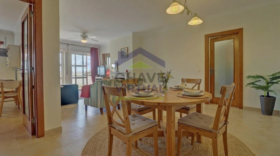 Apartamento T1 para Venda em Ferrel Foto 3