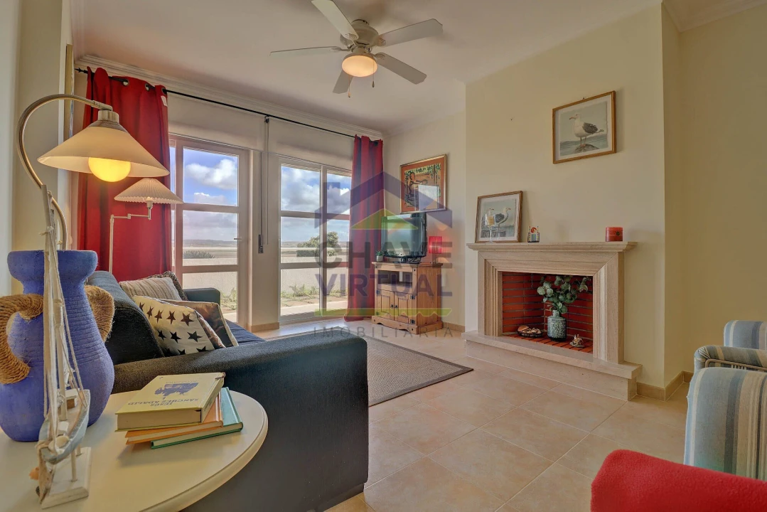 Apartamento T1 para Venda em Ferrel Foto 4