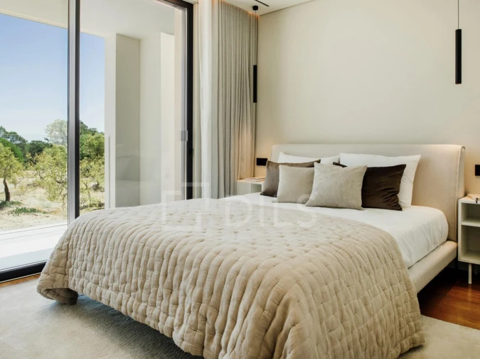 Moradia T4 para Venda em Almancil Foto 4