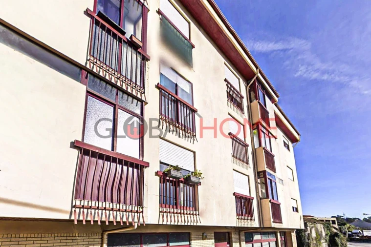 Apartamento T2 para Venda em Rio Tinto Foto 2