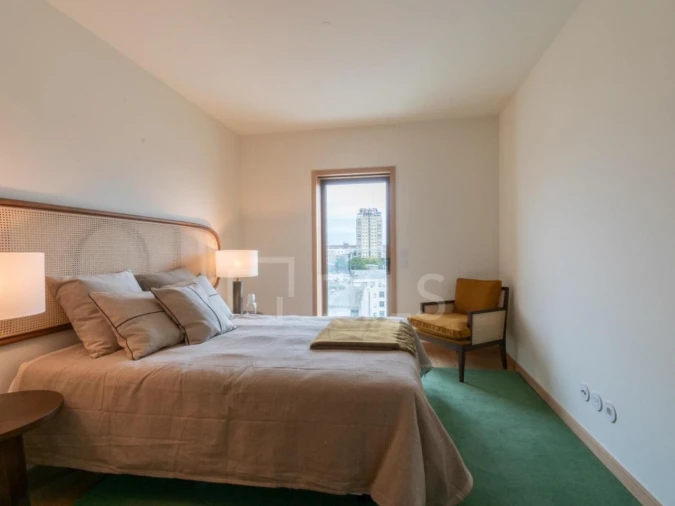 Apartamento T2 para Venda em Cedofeita, Santo Ildefonso, Sé, Miragaia, São Nicolau e Vitória Foto 3