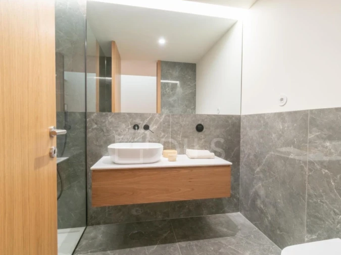 Apartamento T2 para Venda em Cedofeita, Santo Ildefonso, Sé, Miragaia, São Nicolau e Vitória Foto 10