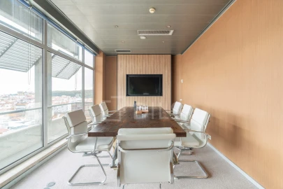 Escritório para Arrendamento em Campo de Ourique