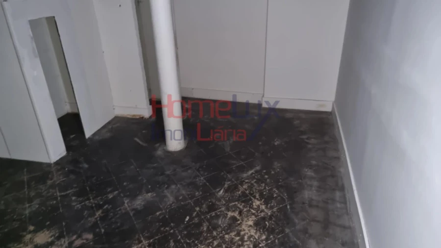 Loja para Arrendamento em Viseu Foto 12