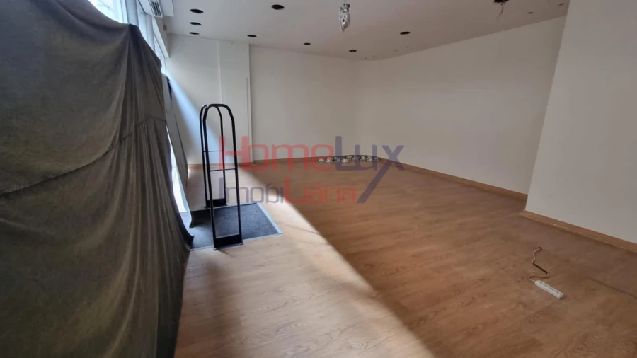 Loja para Arrendamento em Viseu Foto 13