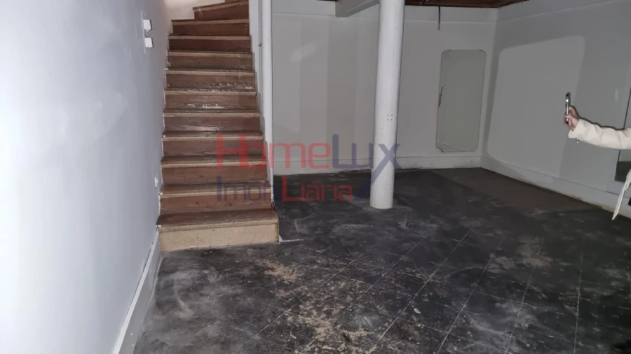 Loja para Arrendamento em Viseu Foto 15