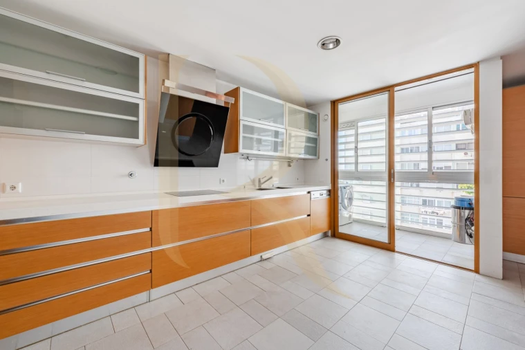 Apartamento T4 para Venda em Belém Foto 13