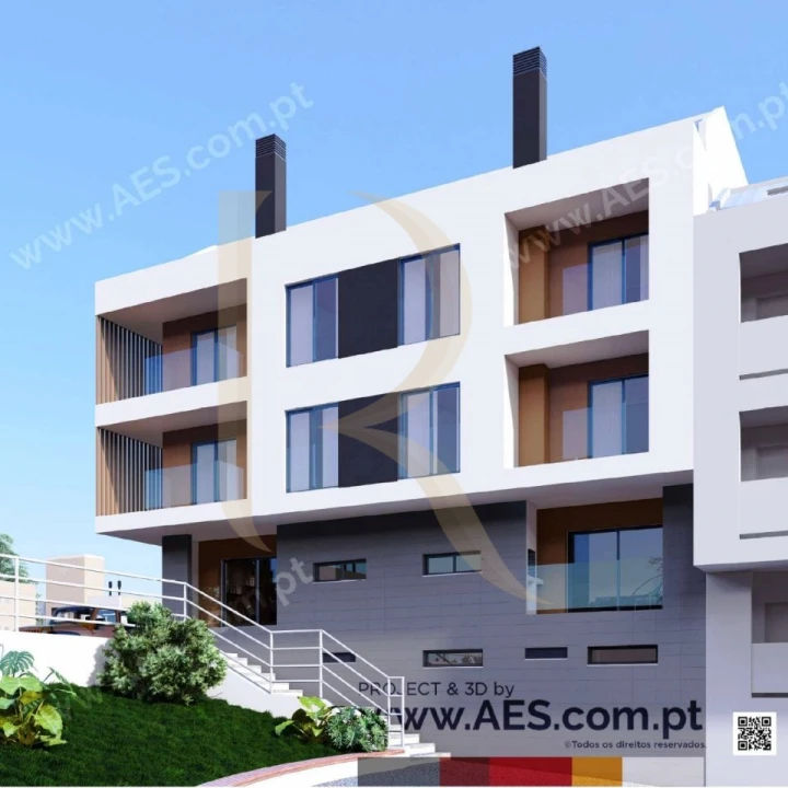 Apartamento T4 para Venda em Charneca de Caparica e Sobreda Foto 13