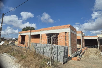 Moradia T4 para Venda em Fernao Ferro