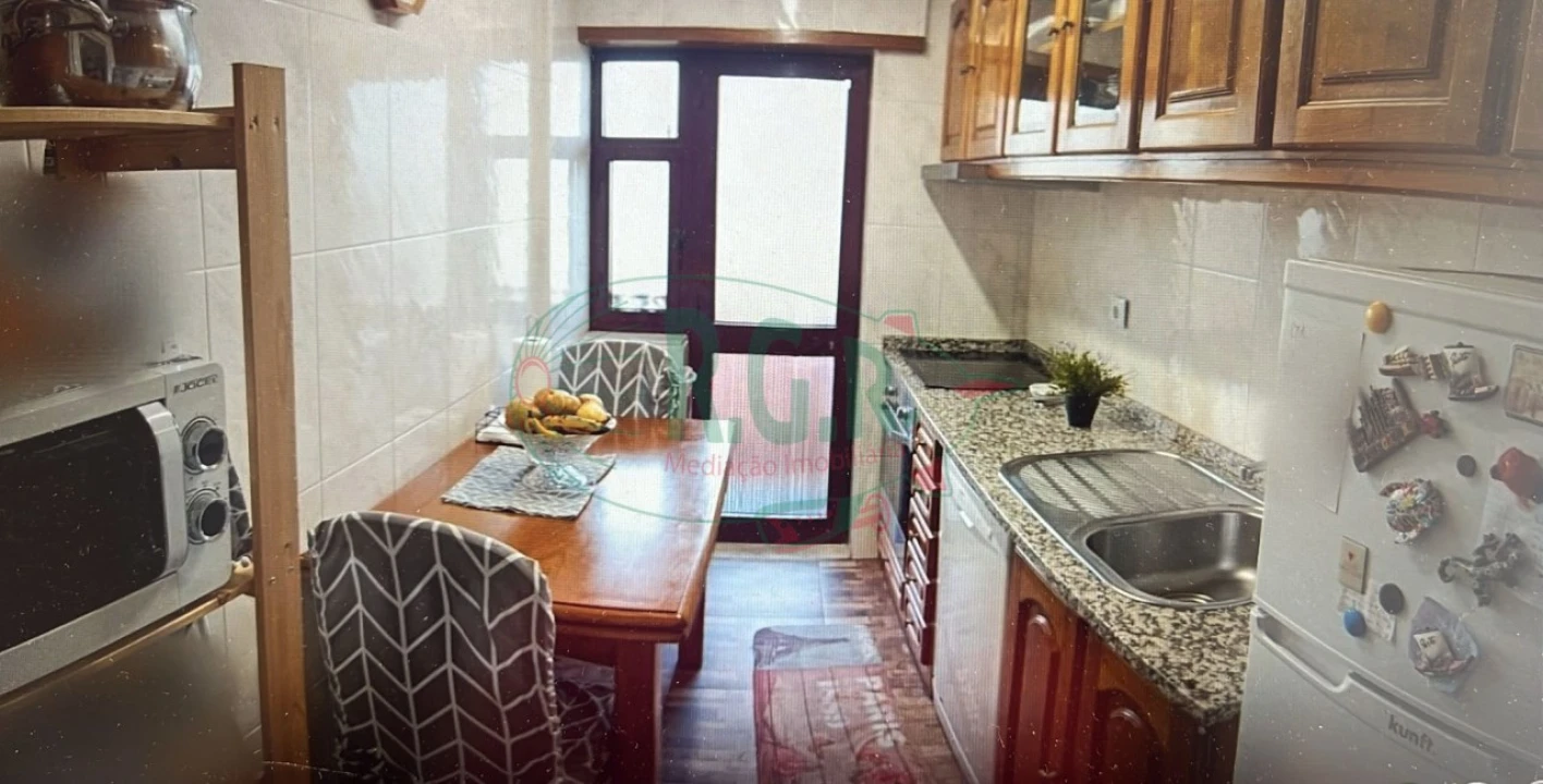 Apartamento T2 para Venda em Rio Tinto Foto 8