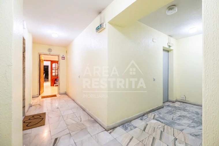 Apartamento T3 para Venda em Barreiro e Lavradio Foto 16