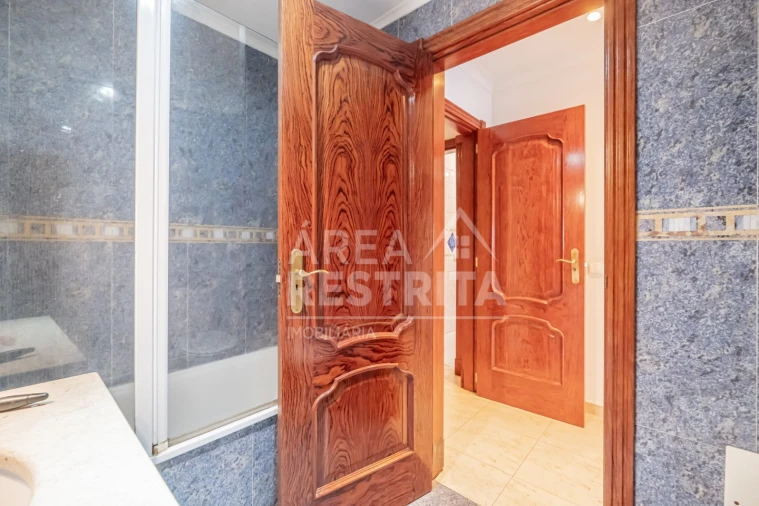 Apartamento T3 para Venda em Barreiro e Lavradio Foto 23