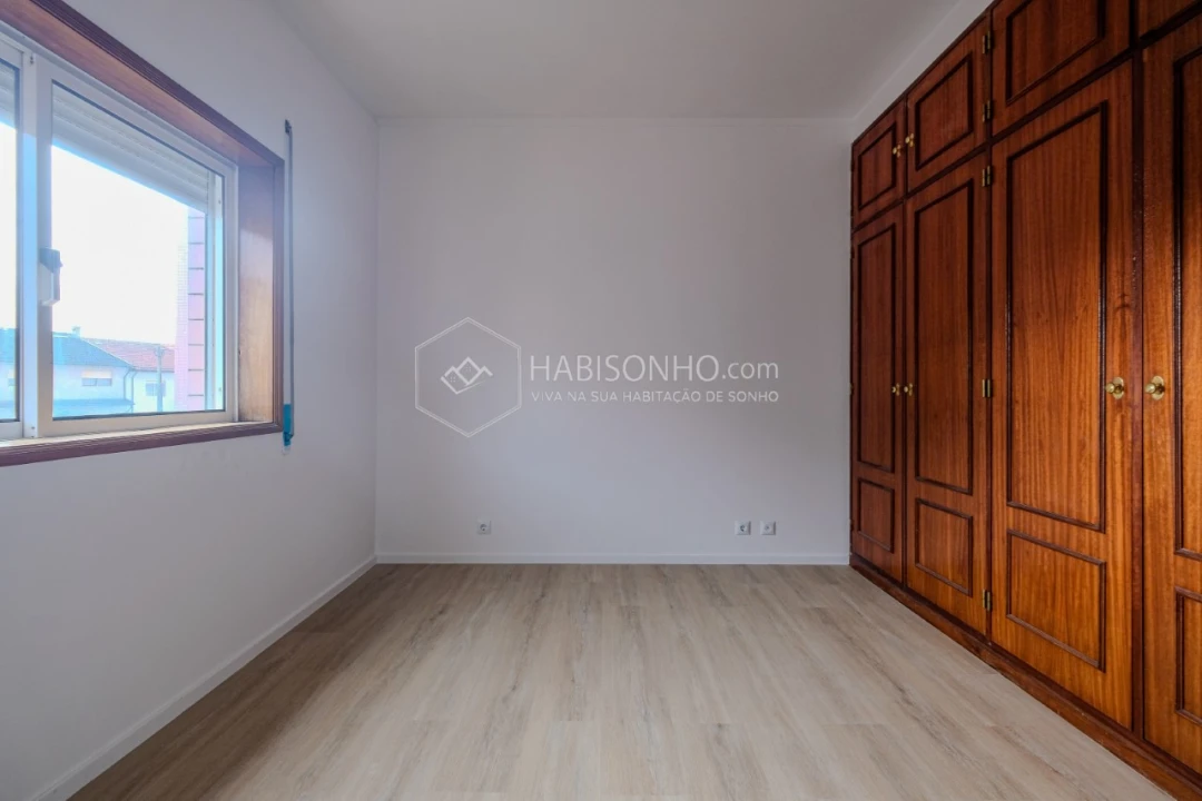 Apartamento T2 para Venda em Baguim do Monte (Rio Tinto) Foto 13