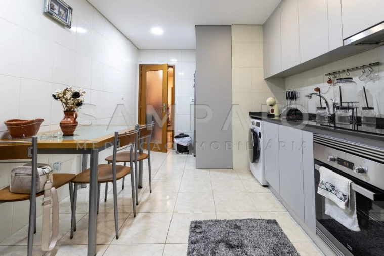 Apartamento T2 para Venda em Gondomar (São Cosme), Valbom e Jovim Foto 2