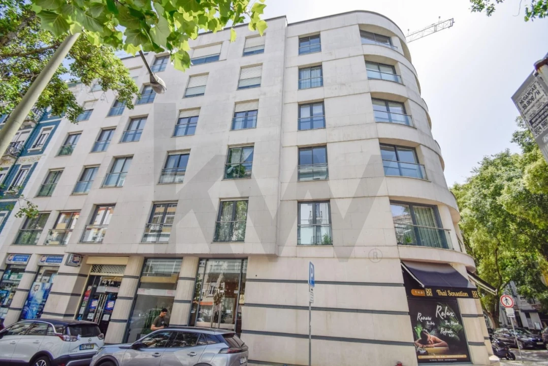 Garagem para Venda em Avenidas Novas Foto 1