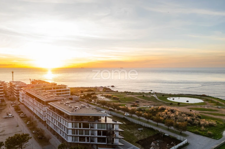 Apartamento T4 para Venda em Canidelo Foto 52