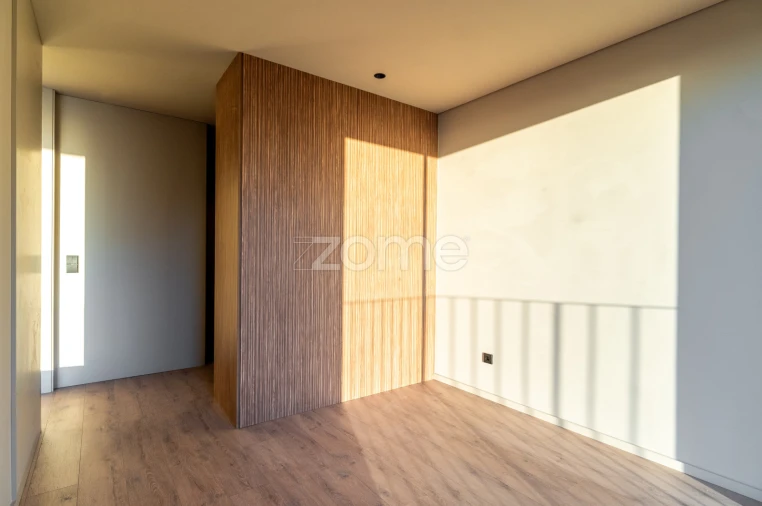 Apartamento T1 para Venda em Vilar de Andorinho Foto 8