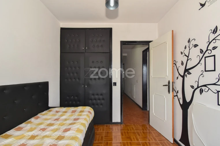 Apartamento T2 para Venda em Campanhã Foto 27