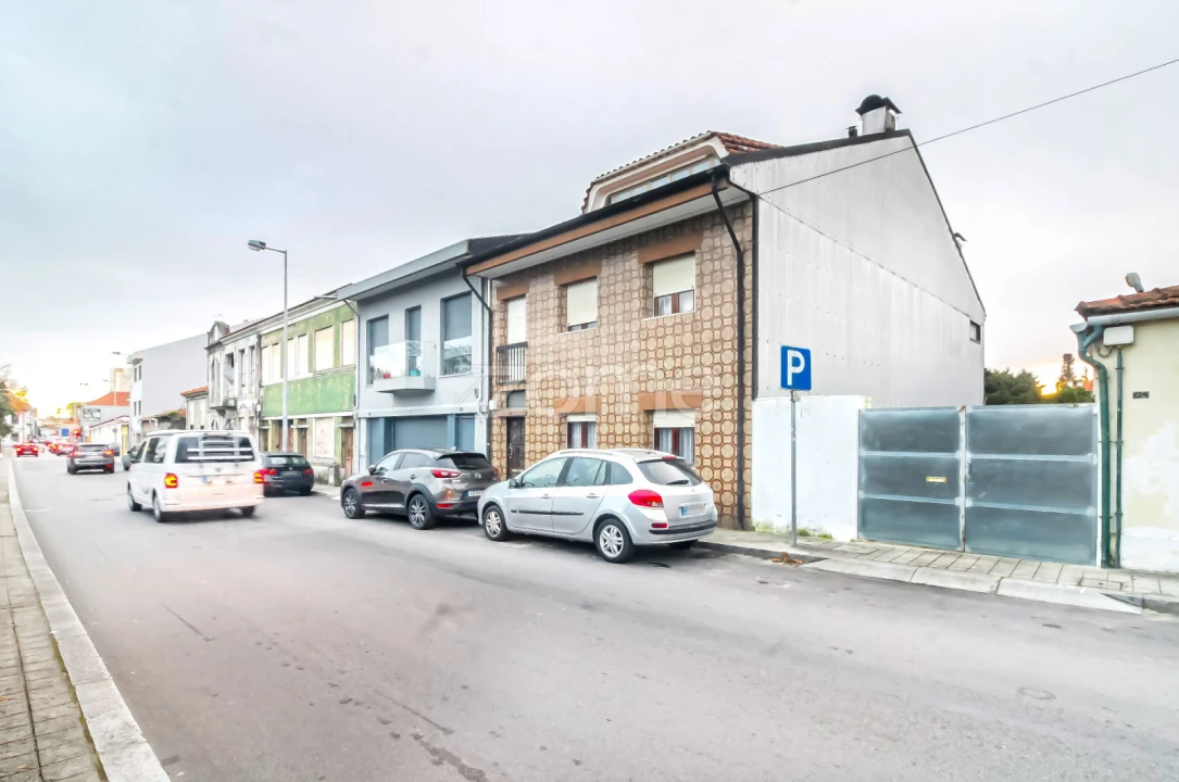 Moradia T4 para Venda em São Mamede de Infesta e Senhora da Hora Foto 45