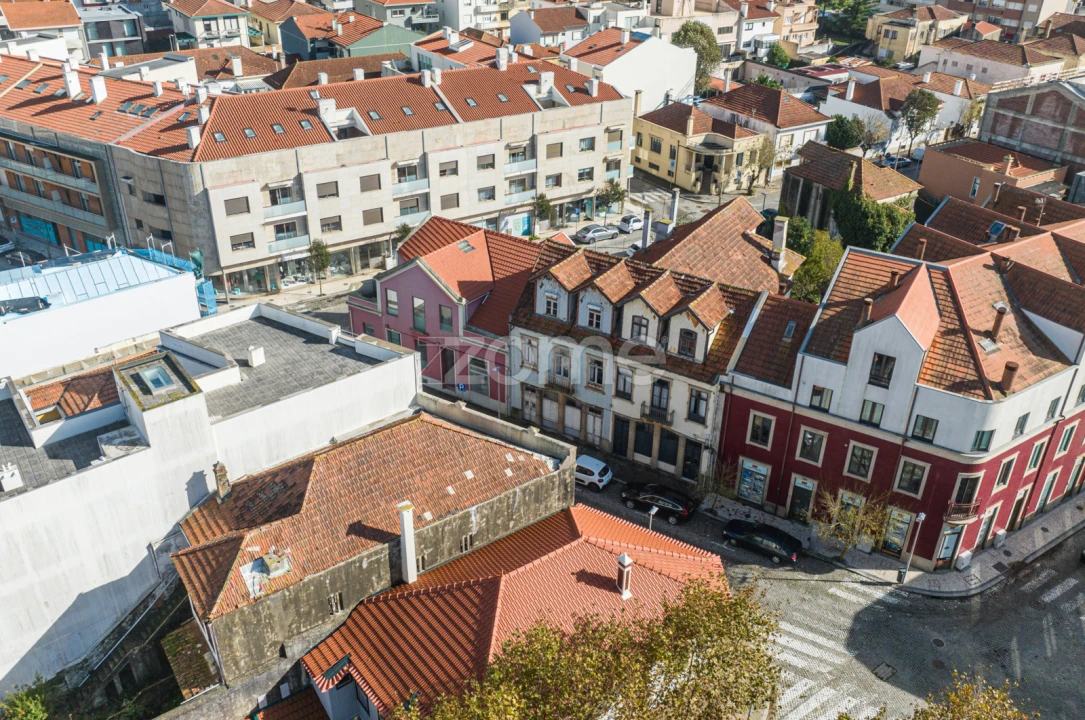 Prédio para Venda em Espinho Foto 3