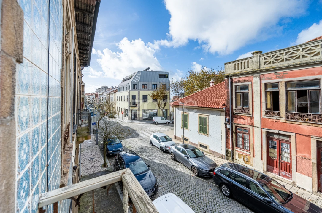 Prédio para Venda em Espinho Foto 24