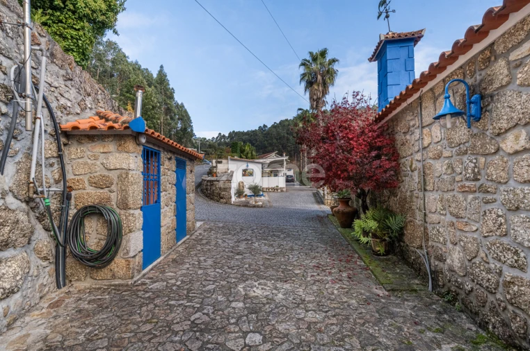 Moradia T3 para Venda em Braga (Maximinos, Sé e Cividade) Foto 57