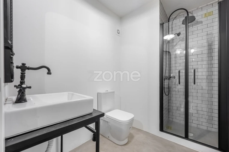 Negócio para Venda em Cedofeita, Santo Ildefonso, Sé, Miragaia, São Nicolau e Vitória Foto 9