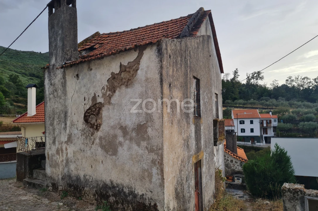 Moradia T3 para Venda em Aldeias e Mangualde da Serra Foto 4