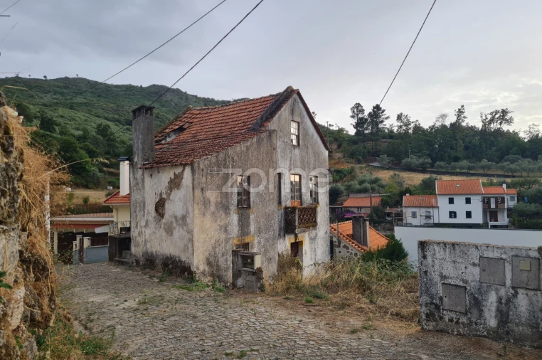 Moradia T3 para Venda em Aldeias e Mangualde da Serra Foto 9