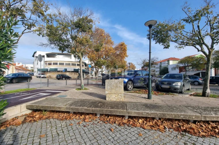 Moradia T3 para Venda em São Domingos de Rana Foto 3