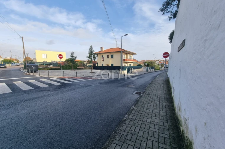 Moradia T3 para Venda em São Domingos de Rana Foto 5