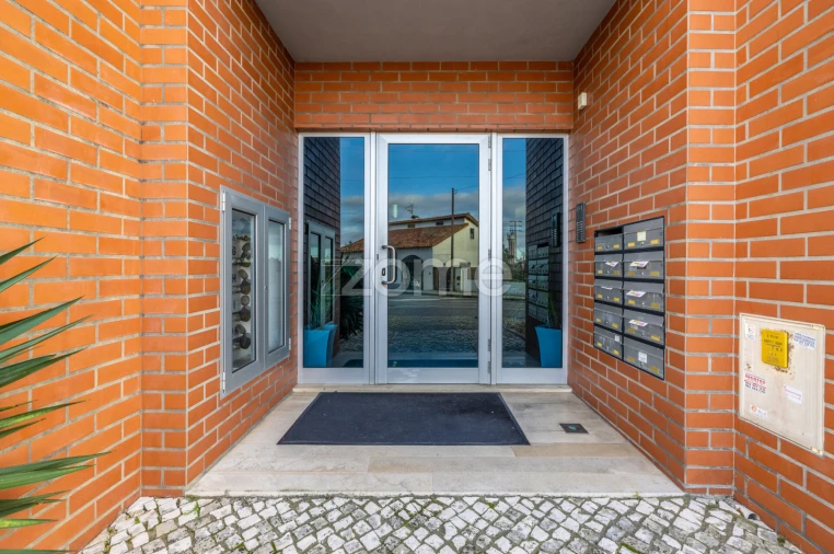 Apartamento T3 para Venda em Marinha Grande Foto 42