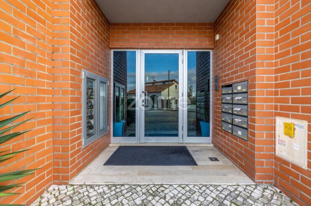 Apartamento T3 para Venda em Marinha Grande Foto 42