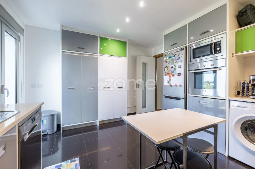 Apartamento T3 para Venda em Marinha Grande Foto 36